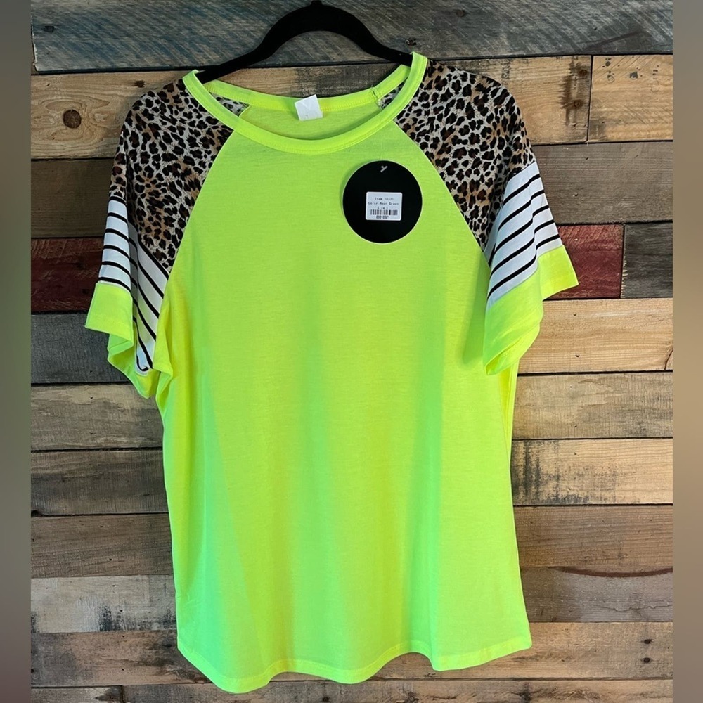 Sunshine & Rodeos Neon Leopard‎ Sleeve Top Size XL